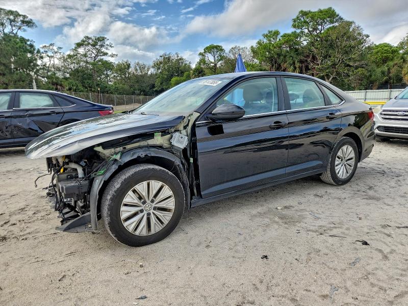 Photo 1 from auction – 2019 VOLKSWAGEN JETTA S with VIN 3VWCB7BUXKM246177