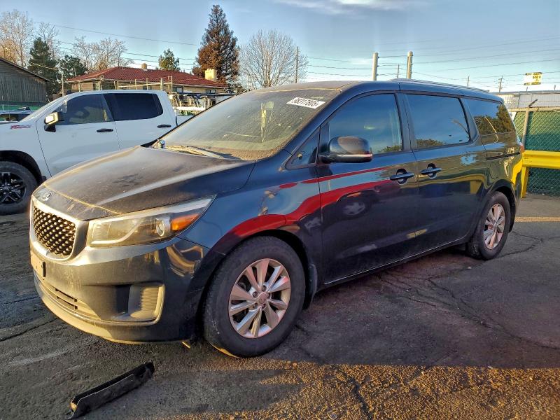 KIA SEDONA LX 2015 with VIN KNDMB5C13F6040060 - Photo from auction