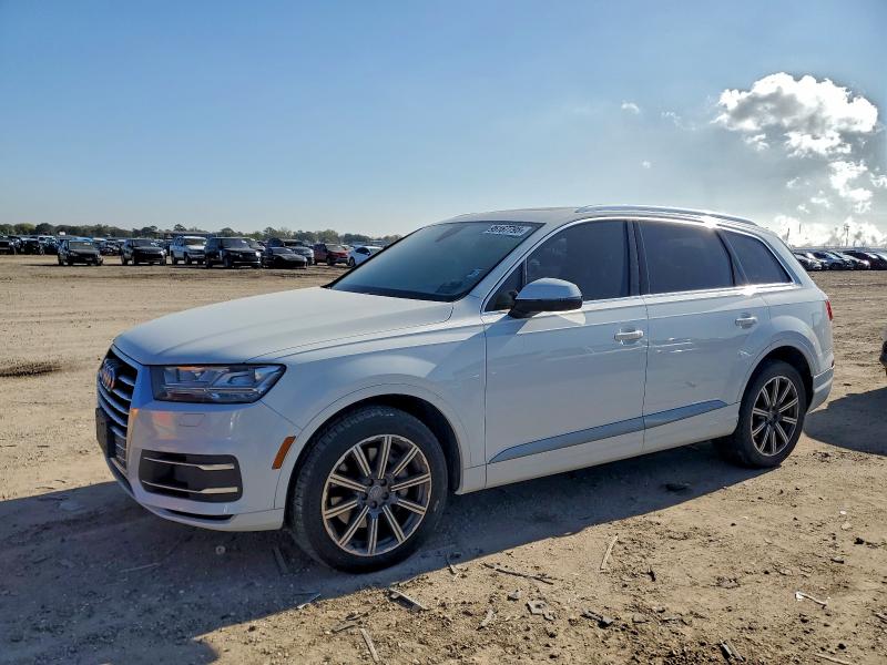 AUDI Q7 PREMIUM 2017 with VIN WA1LAAF72HD018874 - Photo from auction