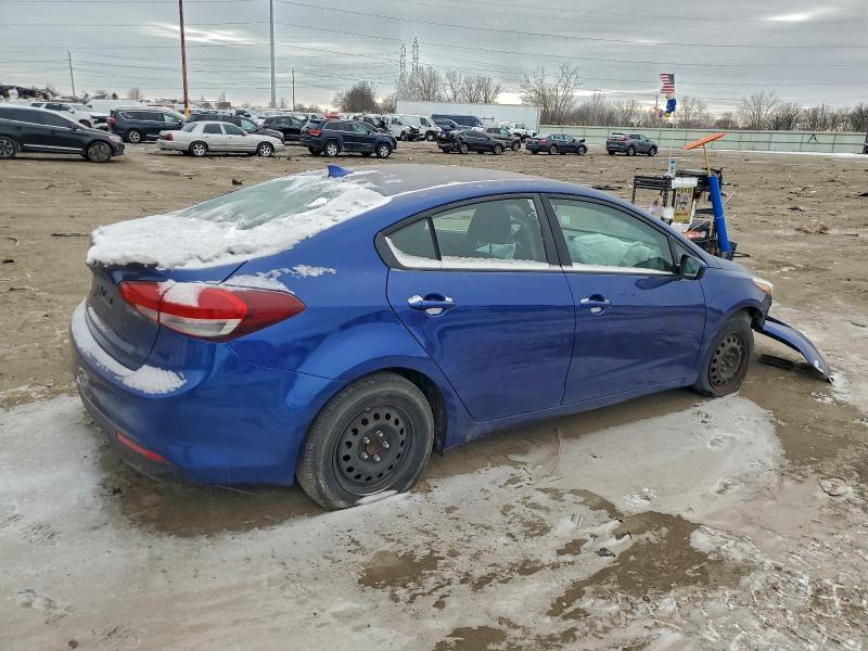 Photo 3 from auction – 2017 KIA FORTE LX with VIN 3KPFK4A76HE142167