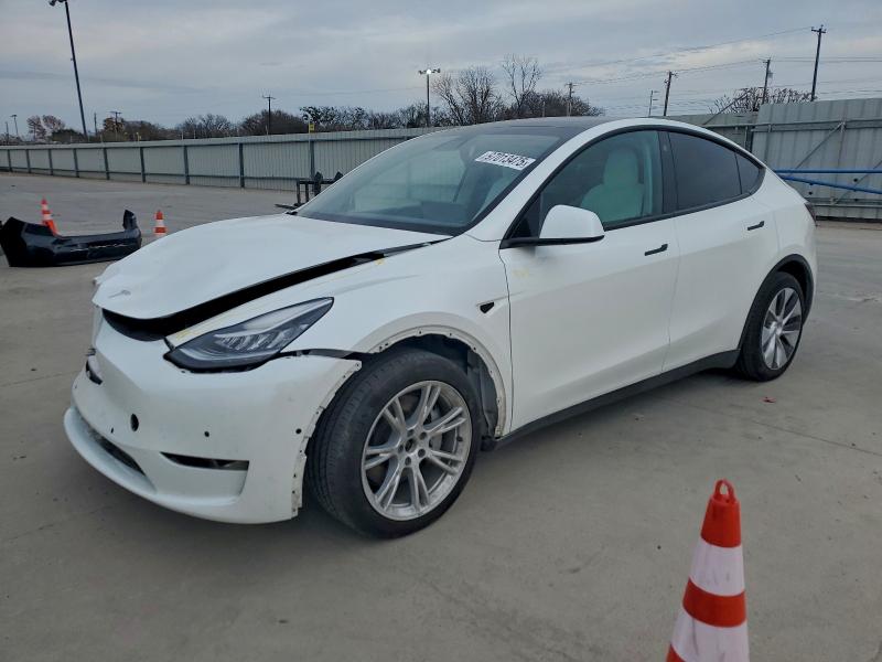 TESLA MODEL Y 2021 with VIN 5YJYGDEE8MF244173 - Photo from auction