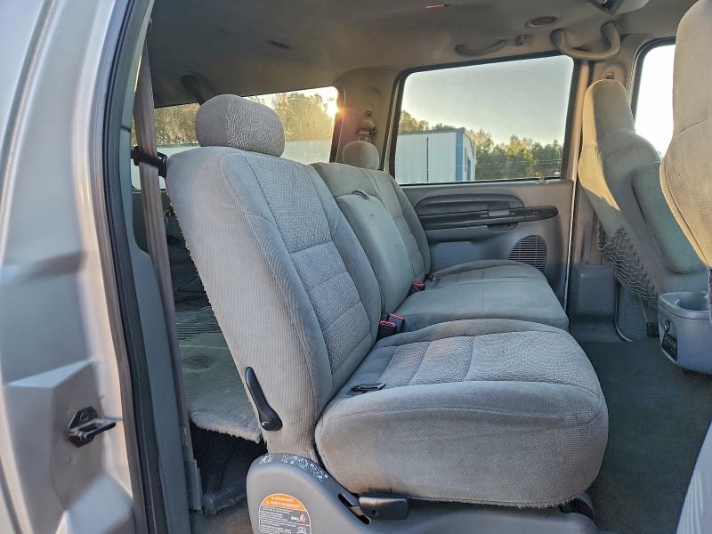 Photo 11 from auction – 2004 FORD EXCURSION with VIN 1FMNU40L84ED41047