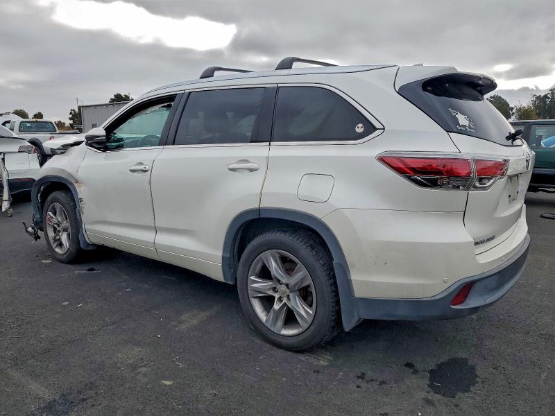 Photo 2 from auction – 2015 TOYOTA HIGHLANDER with VIN 5TDDKRFH6FS195802