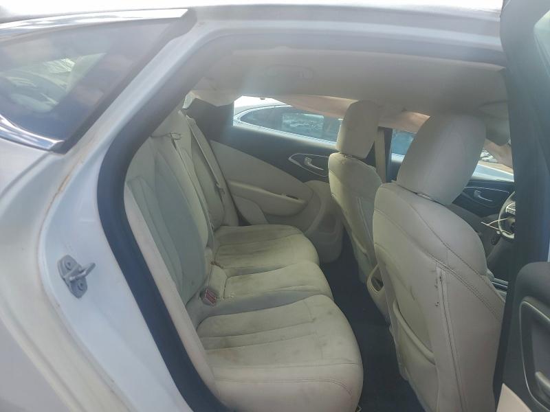 Photo 10 from auction – 2015 CHRYSLER 200 LIMITE with VIN 1C3CCCABXFN716510