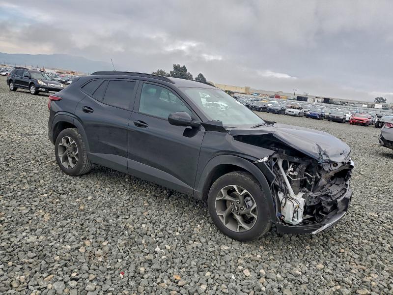 Photo 4 from auction – 2025 CHEVROLET TRAX 1LT with VIN KL77LHEPXSC245378