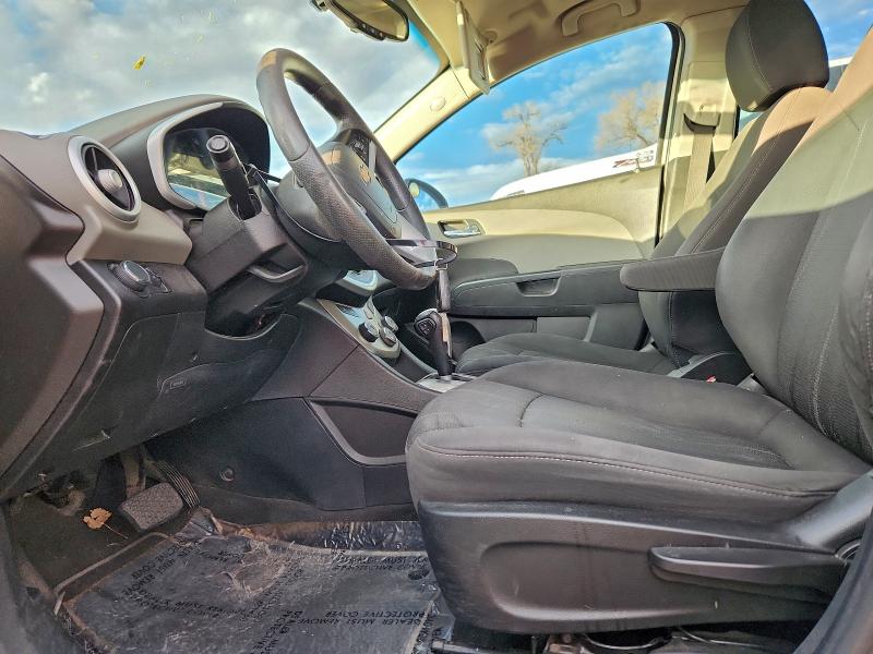 Photo 7 from auction – 2017 CHEVROLET SONIC with VIN 1G1JD5SG0H4109071