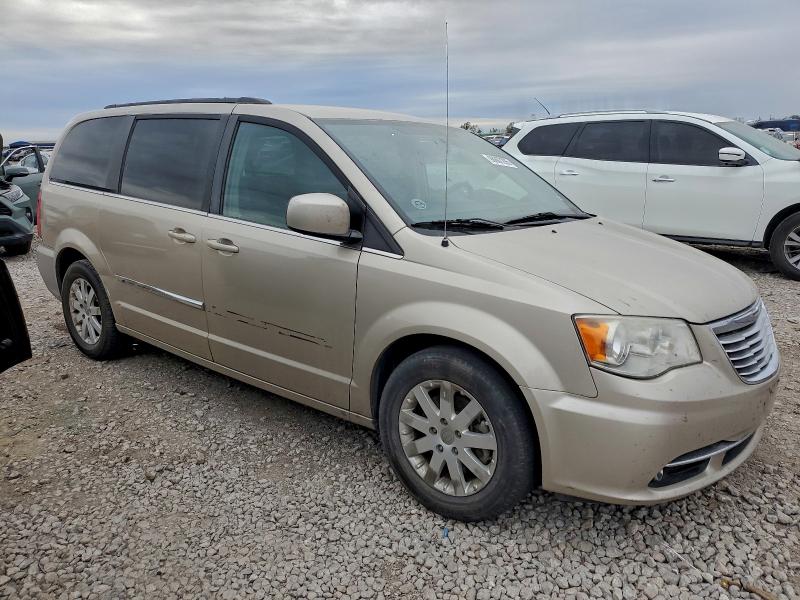 Photo 4 from auction – 2016 CHRYSLER TOWN & COU with VIN 2C4RC1BG7GR281647
