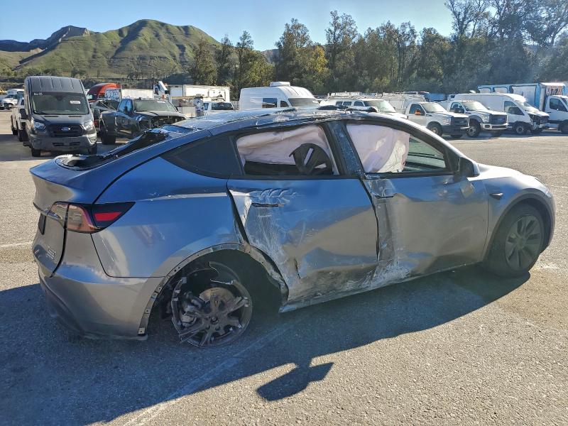 Photo 3 from auction – 2024 TESLA MODEL Y with VIN 7SAYGDEE0RF209573