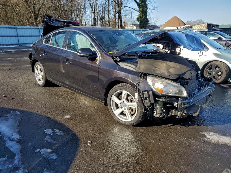 Photo 4 from auction – 2013 VOLVO S60 T5 with VIN YV1612FS4D2187050