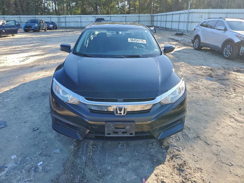 صورة رقم 5 من المزاد - 2017 HONDA CIVIC EX مع VIN 19XFC2F73HE013099