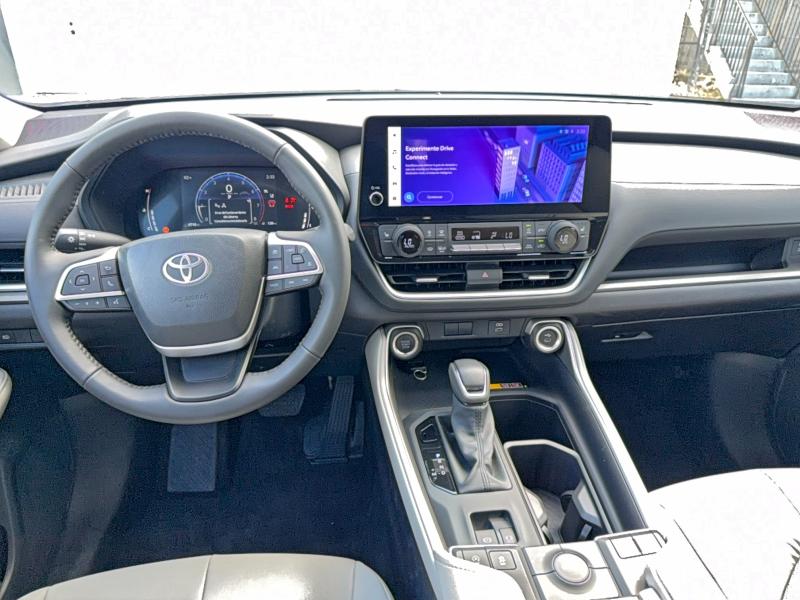 Photo 9 from auction – 2025 TOYOTA GRAND HIGH with VIN 5TDAAAA53SS027081