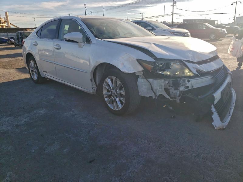 Photo 4 from auction – 2013 LEXUS ES 300H with VIN JTHBW1GG2D2038211