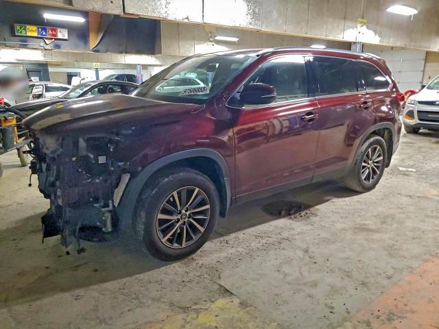 TOYOTA HIGHLANDER 2019 with VIN 5TDJZRFH4KS983065 - Photo from auction