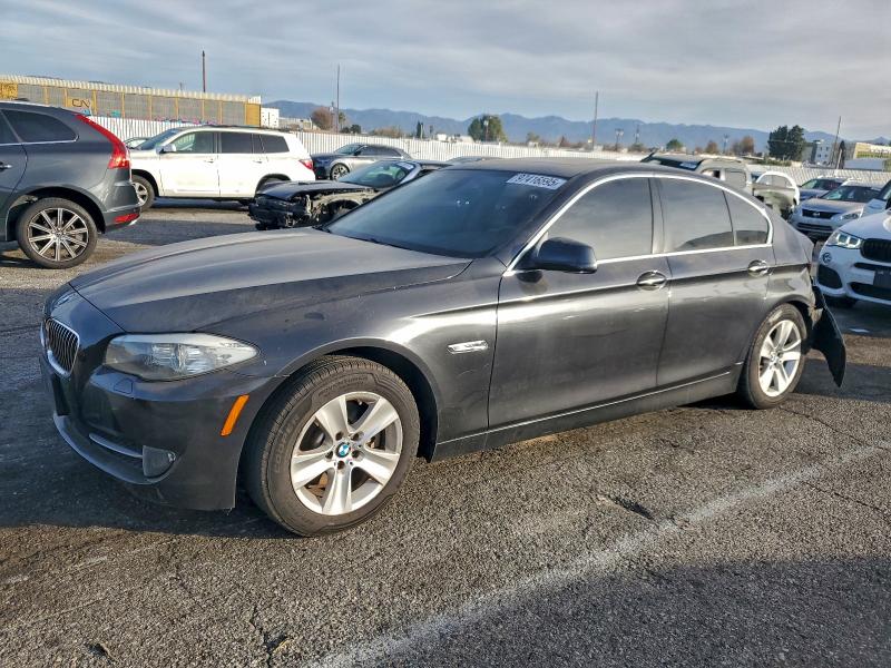 BMW 528 I 2011 with VIN WBAFR1C56BDJ97665 - Photo from auction