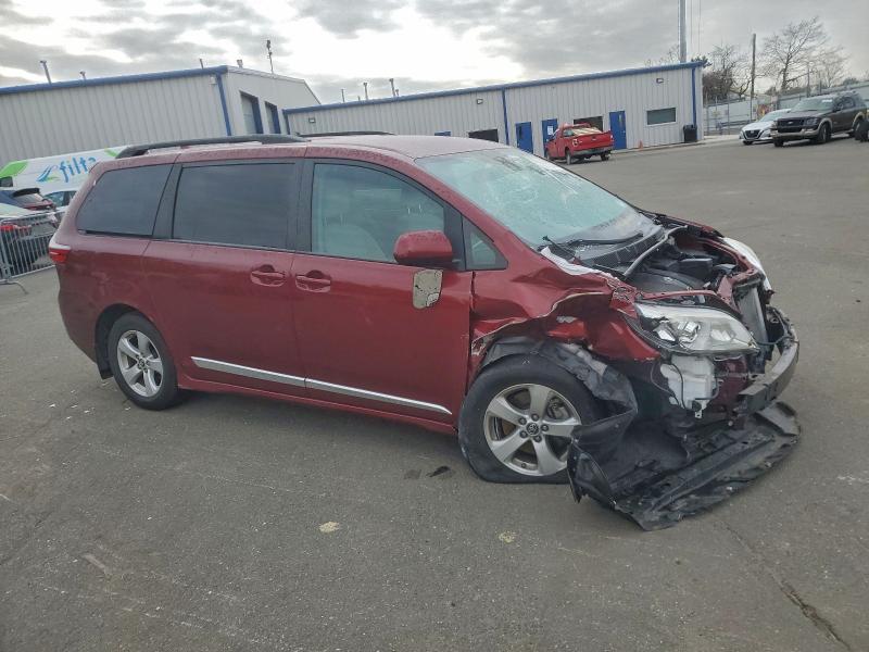 Photo 4 from auction – 2020 TOYOTA SIENNA with VIN 5TDKZ3DC5LS050530