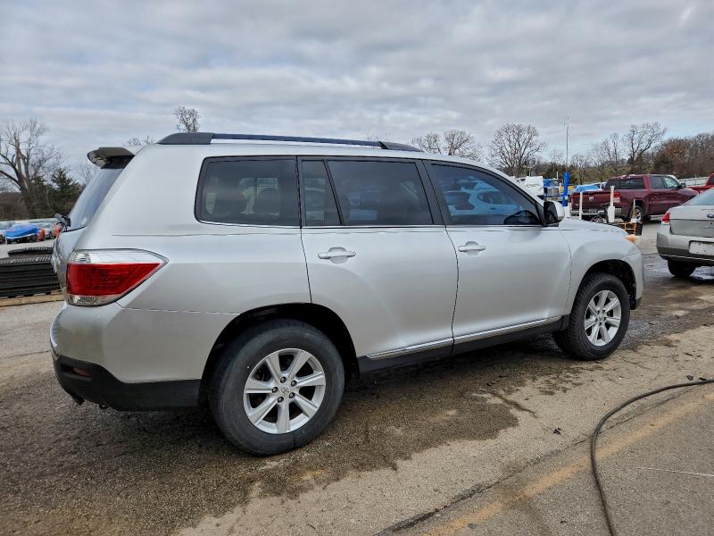 Photo 3 from auction – 2011 TOYOTA HIGHLANDER with VIN 5TDZA3EH9BS014984