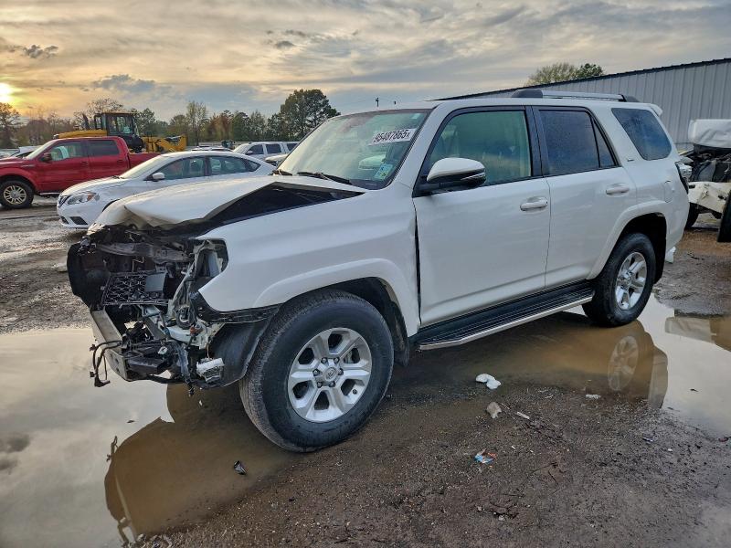 Photo 1 from auction – 2021 TOYOTA 4RUNNER SR with VIN JTEFU5JR4M5251472