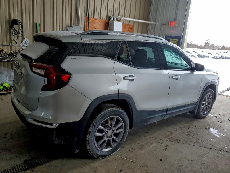 Photo 3 from auction – 2022 GMC TERRAIN SL with VIN 3GKALVEV3NL236847