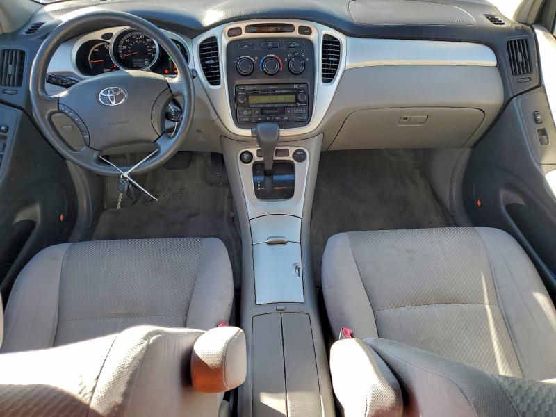 Photo 8 from auction – 2006 TOYOTA HIGHLANDER with VIN JTEDW21A460004625