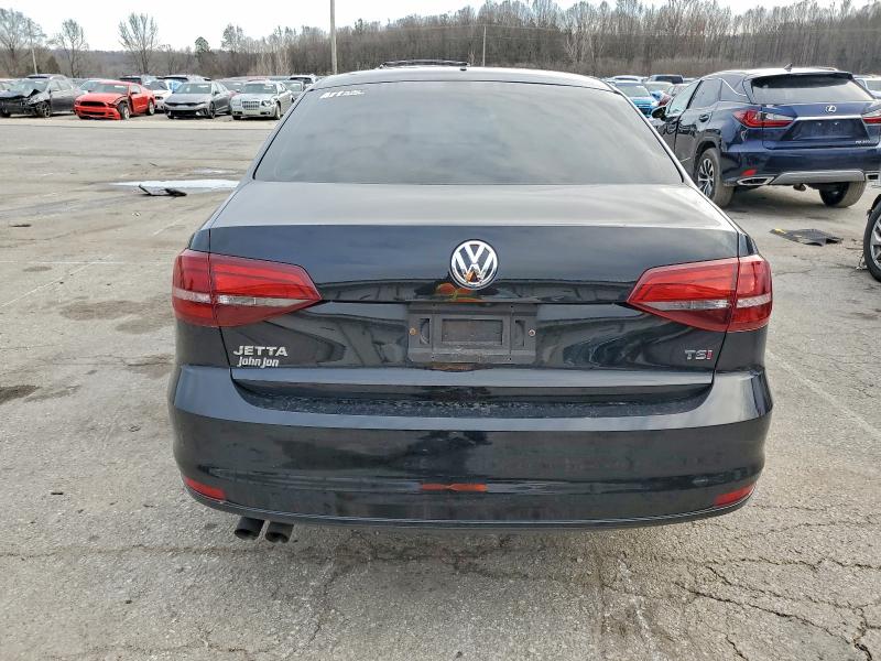 Photo 6 from auction – 2018 VOLKSWAGEN JETTA S with VIN 3VW2B7AJXJM256936