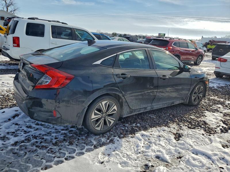 Photo 3 from auction – 2017 HONDA CIVIC with VIN 19XFC1F32HE006376