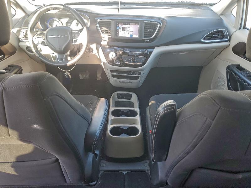 Photo 8 from auction – 2022 CHRYSLER VOYAGER LX with VIN 2C4RC1CG4NR235690