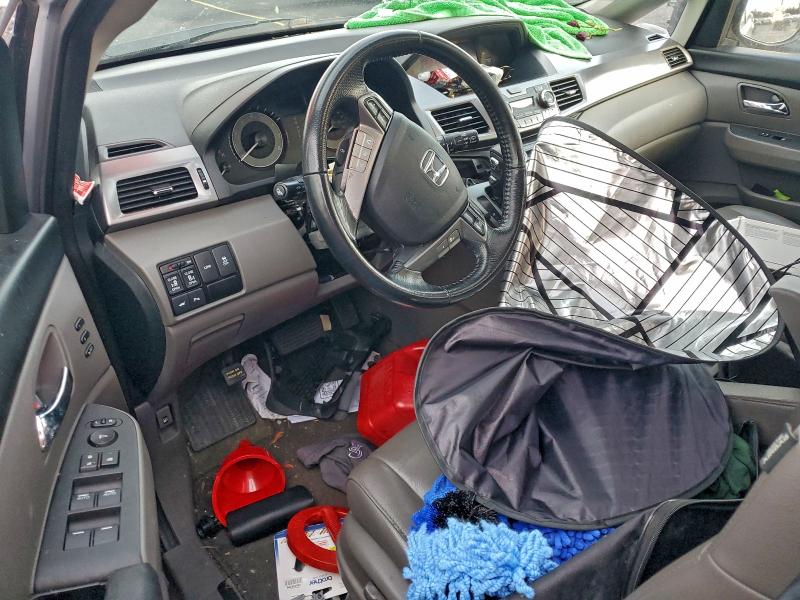 Photo 8 from auction – 2016 HONDA ODYSSEY with VIN 5FNRL5H91GB010014
