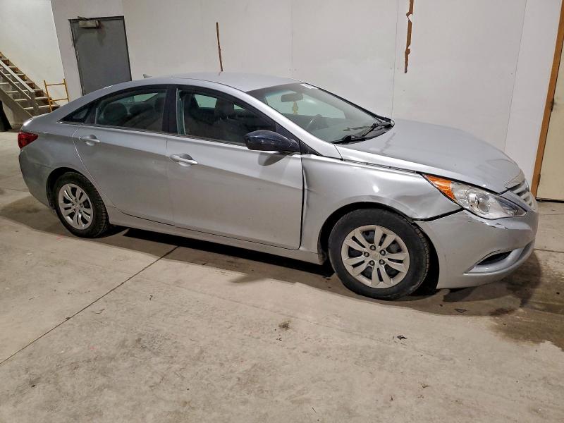 Photo 4 from auction – 2011 HYUNDAI SONATA GLS with VIN 5NPEB4AC8BH052661