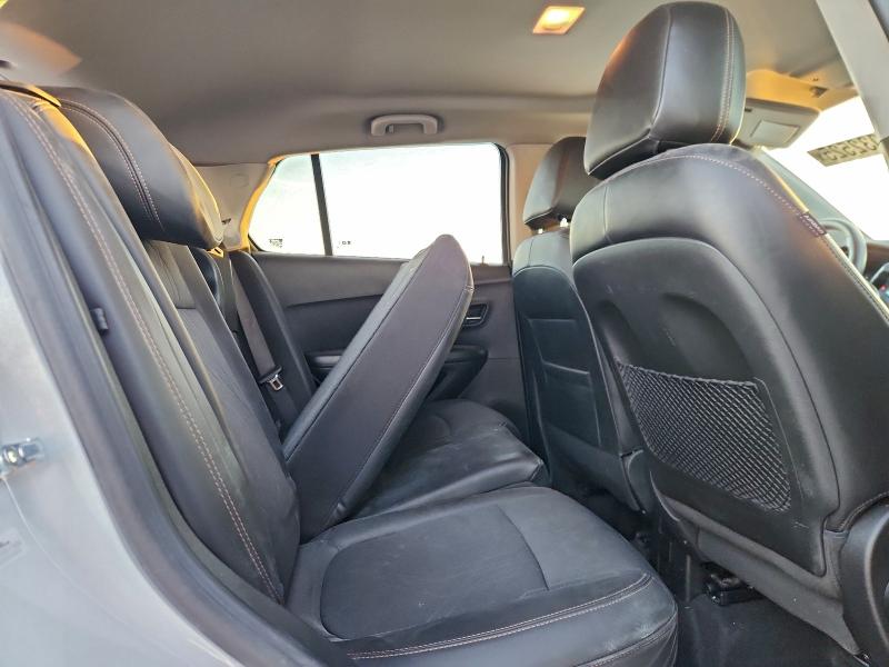 Photo 11 from auction – 2021 CHEVROLET TRAX 1LT with VIN KL7CJPSBXMB349630