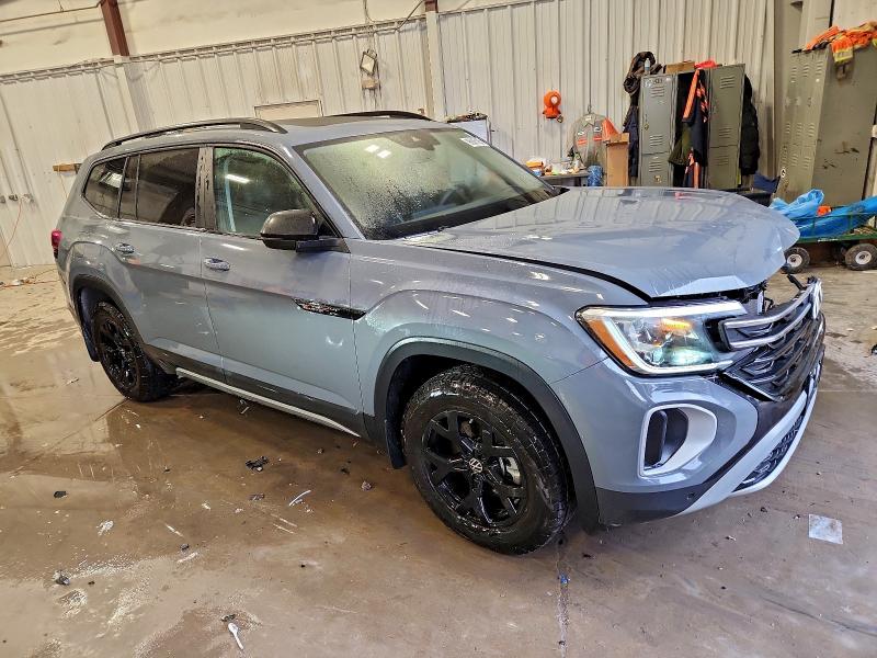 Photo 4 from auction – 2024 VOLKSWAGEN ATLAS with VIN 1V2GR2CA7RC617376