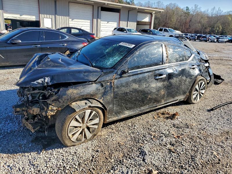 NISSAN ALTIMA SL 2019 with VIN 1N4BL4EV2KC150520 - Photo from auction