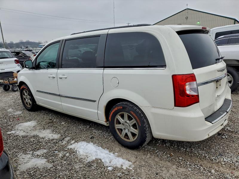 Photo 2 from auction – 2011 CHRYSLER TOWN & COU with VIN 2A4RR5DG5BR746500