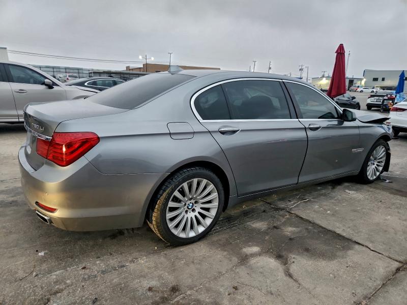 Photo 3 from auction – 2012 BMW 750 with VIN WBAKB8C59CDX20657