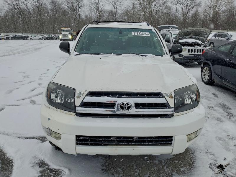 Photo 5 from auction – 2005 TOYOTA 4RUNNER SR with VIN JTEBU14R450066565