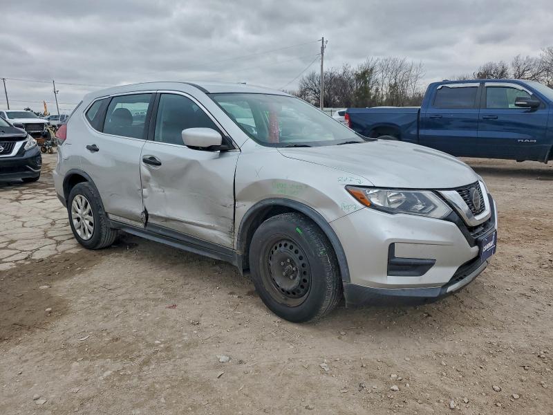 Zdjęcie 4 z aukcji – 2018 NISSAN ROGUE S z VIN KNMAT2MT3JP540737