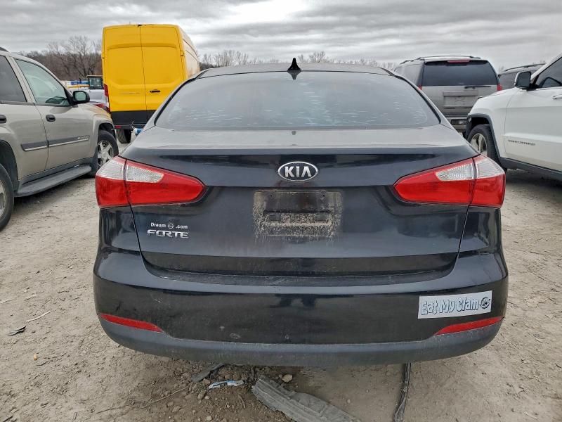 Photo 6 from auction – 2016 KIA FORTE LX with VIN KNAFK4A6XG5525625