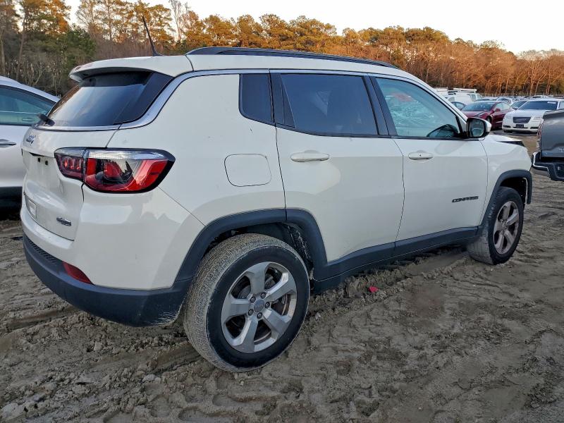 Photo 3 from auction – 2018 JEEP COMPASS LA with VIN 3C4NJDBB1JT400470