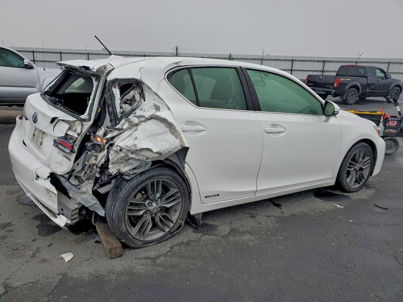 Photo 3 from auction – 2013 LEXUS CT 200 with VIN JTHKD5BHXD2138506