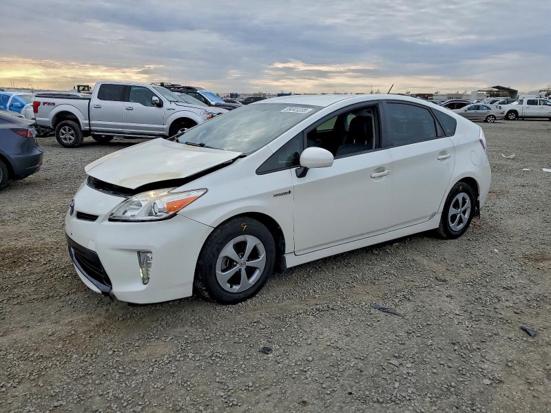 TOYOTA PRIUS 2015 with VIN JTDKN3DU2F1939985 - Photo from auction