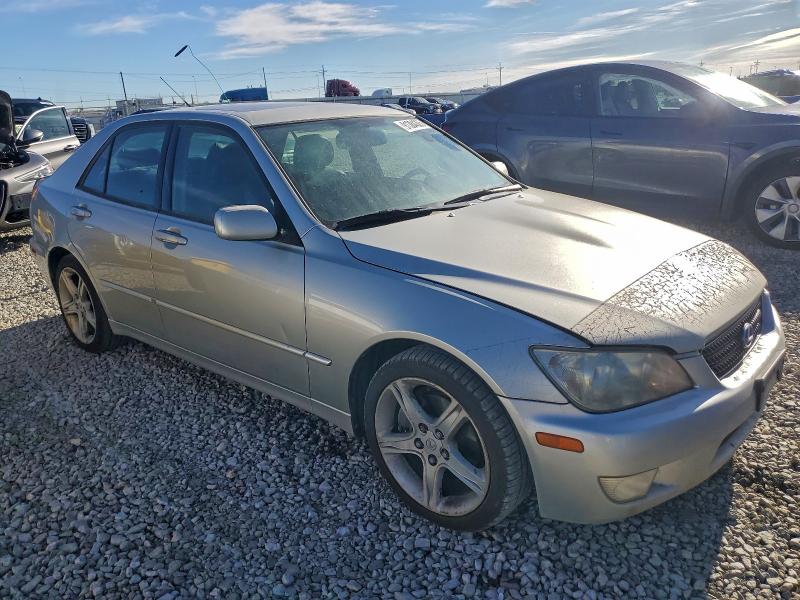 Photo 4 from auction – 2002 LEXUS IS 300 with VIN JTHBD192820059659