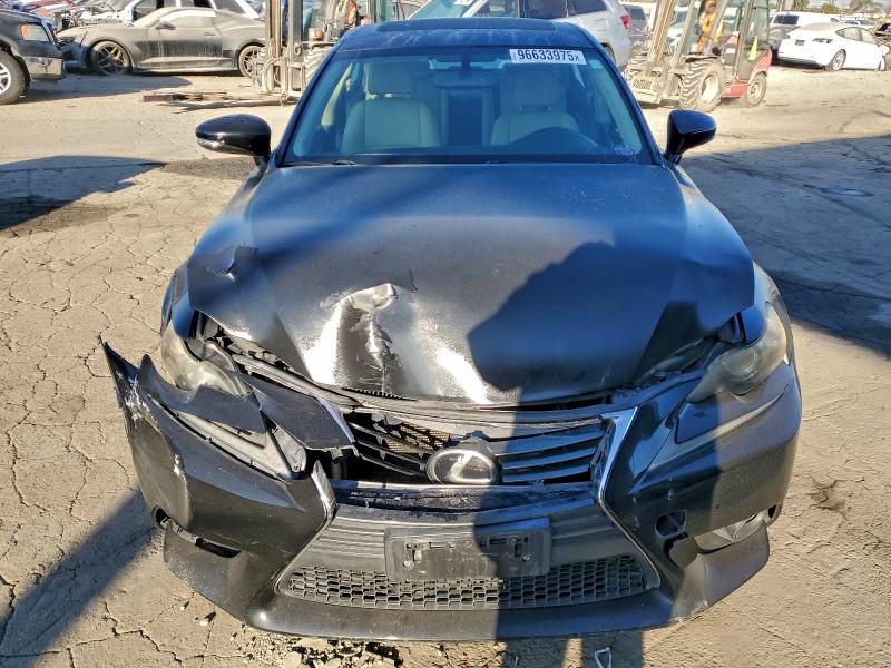 Photo 5 from auction – 2014 LEXUS IS 250 with VIN JTHBF1D20E5014434