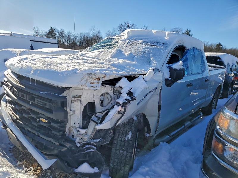 CHEVROLET SILVERADO 2022 with VIN 1GCUDAED9NZ628441 - Photo from auction