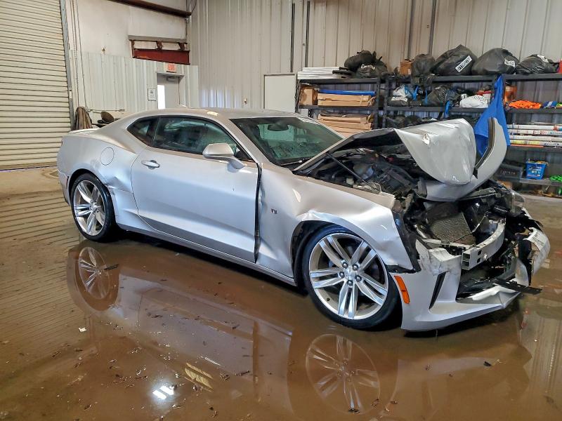 Photo 4 from auction – 2017 CHEVROLET CAMARO with VIN 1G1FD1RS2H0102090