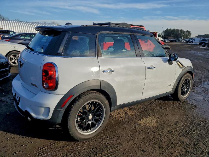 Photo 3 from auction – 2013 MINI COOPER S C with VIN WMWZC5C5XDWP31666
