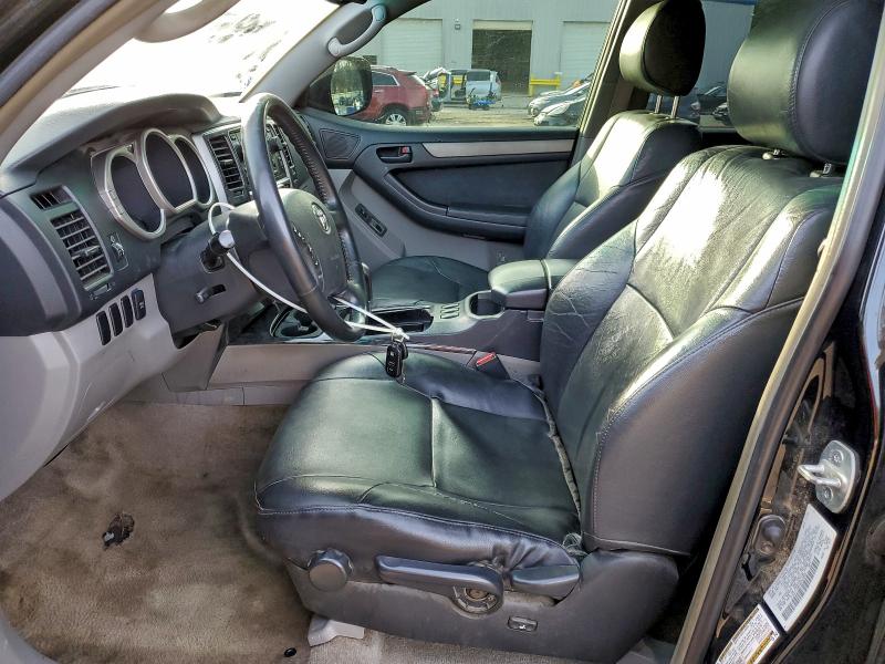 Photo 7 from auction – 2004 TOYOTA 4RUNNER SR with VIN JTEZT14RX48003908