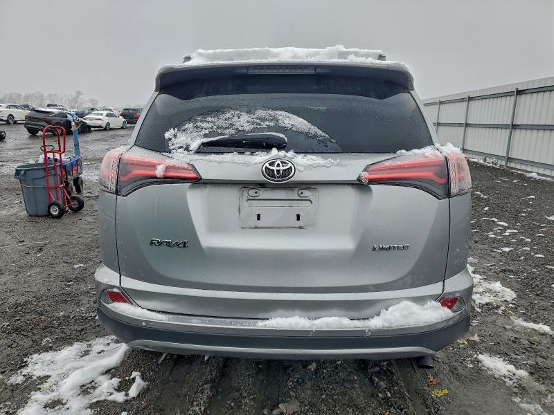 Photo 6 from auction – 2018 TOYOTA RAV4 LIMIT with VIN 2T3YFREV2JW450160
