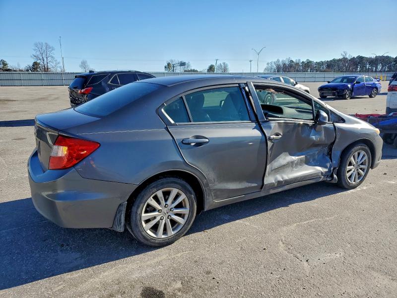 Photo 3 from auction – 2012 HONDA CIVIC EXL with VIN 2HGFB2F9XCH547140