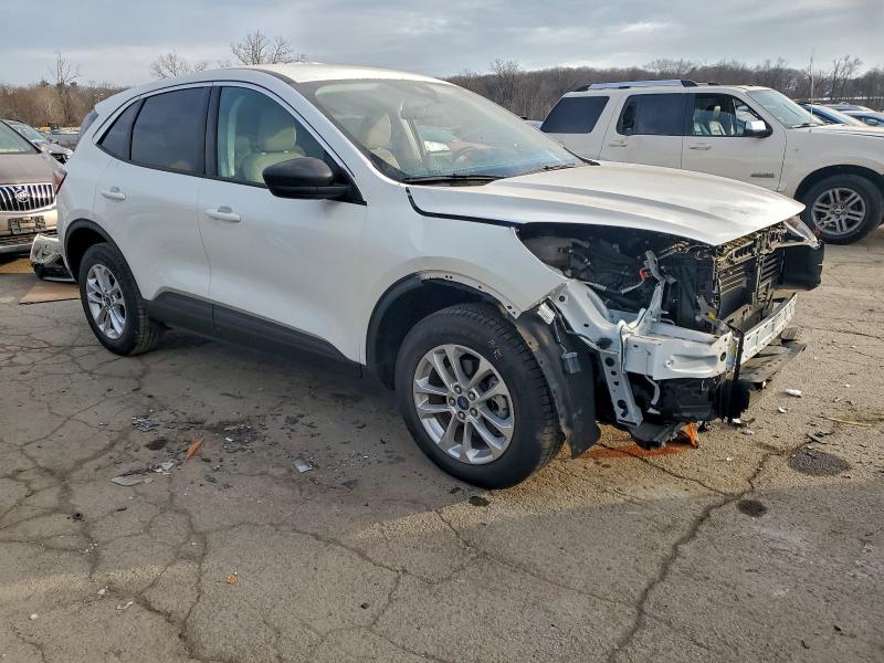 Photo 4 from auction – 2022 FORD ESCAPE with VIN 1FMCU9G62NUA02358