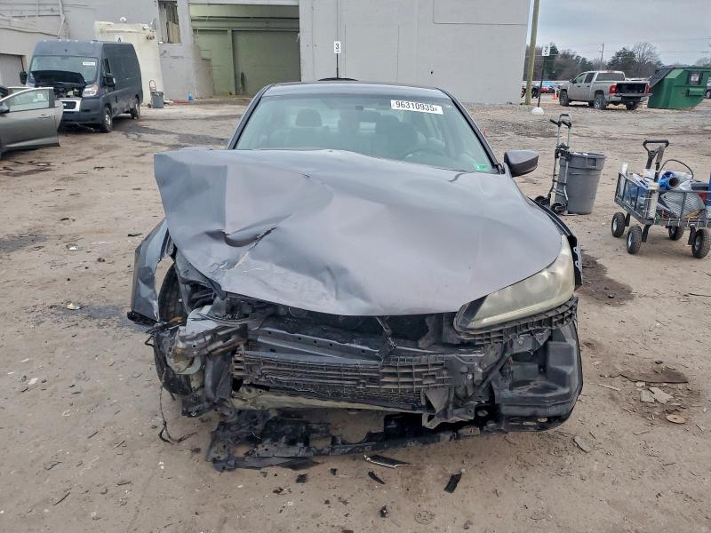 Photo 5 from auction – 2013 HONDA ACCORD LX with VIN 1HGCR2F36DA070393