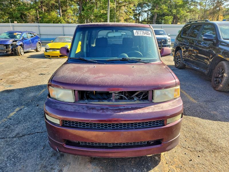 Photo 5 from auction – 2005 TOYOTA SCION XB with VIN JTLKT324850178686